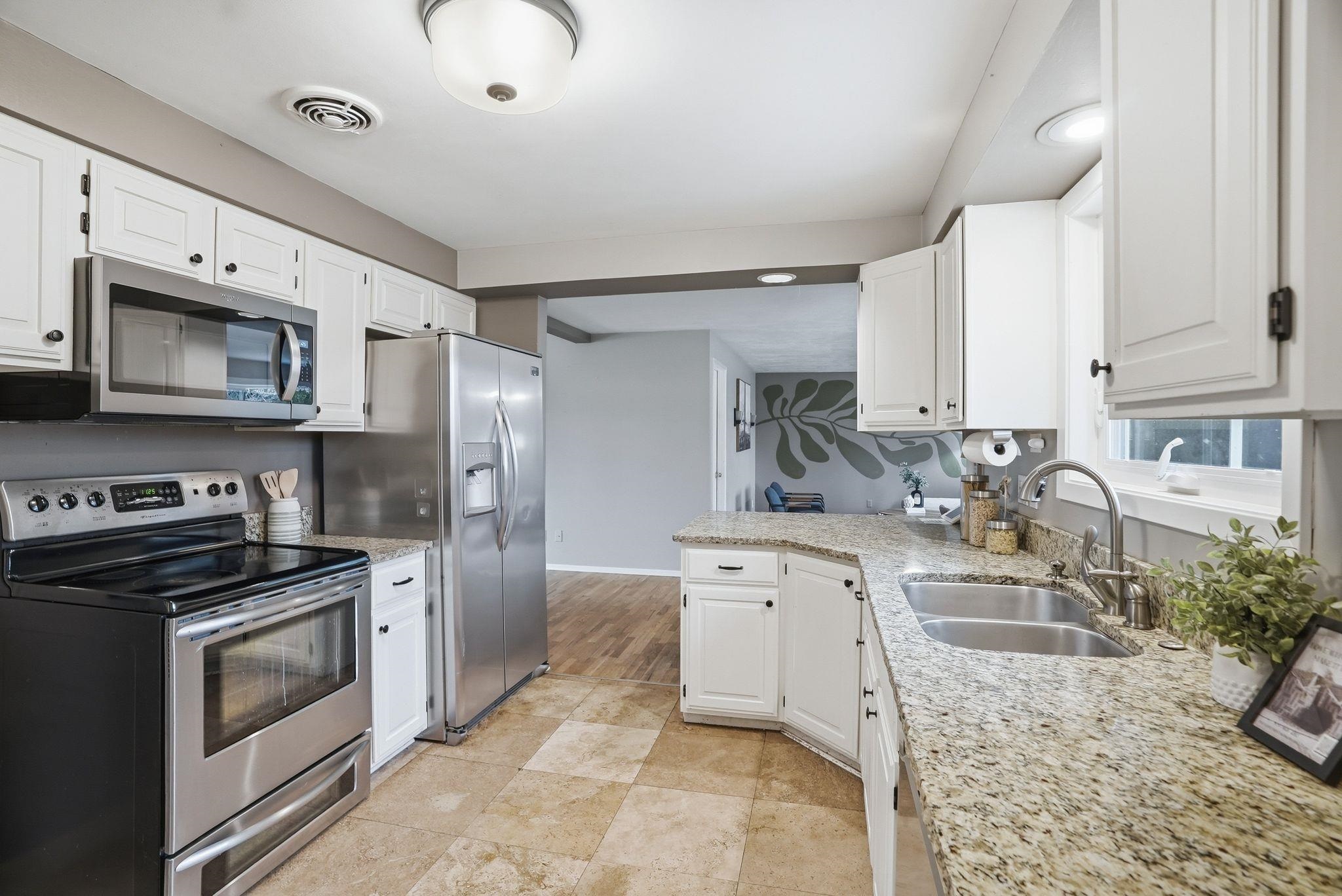 1810 E 39th Ave - Photo 8