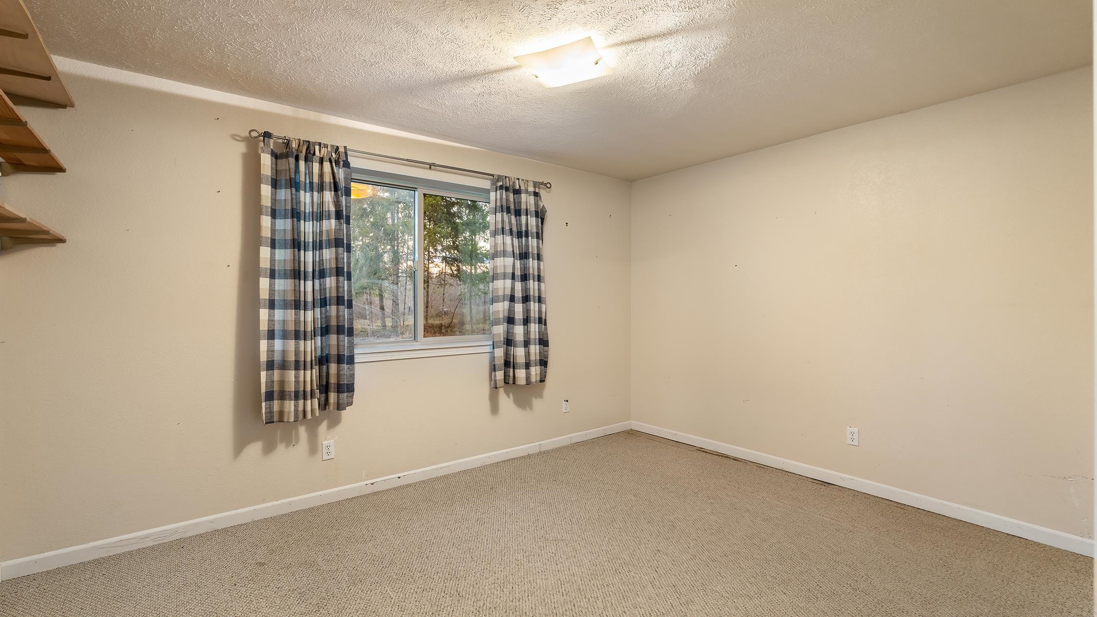 12621 E Blanchard Rd - Photo 25