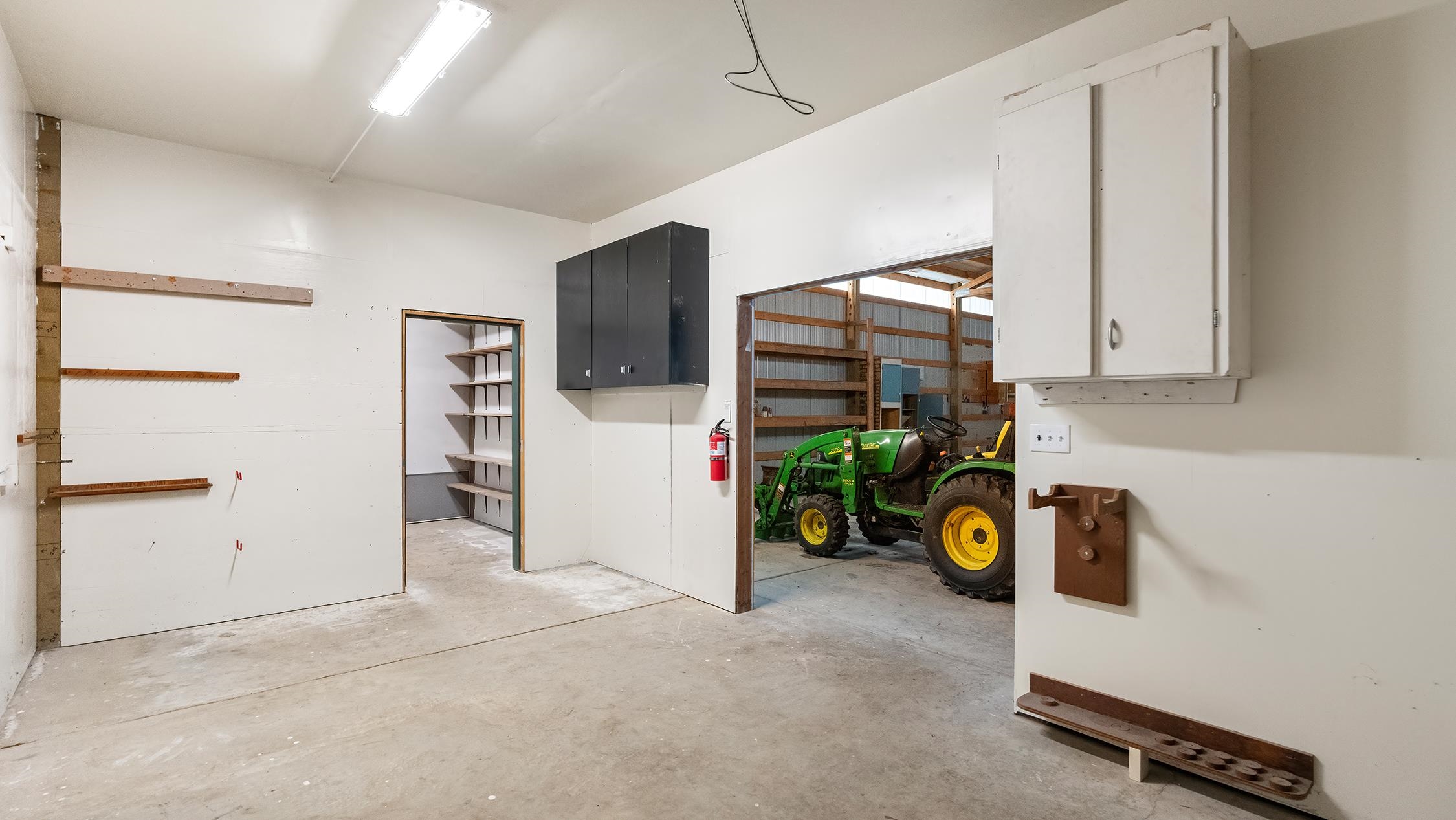12621 E Blanchard Rd - Photo 43