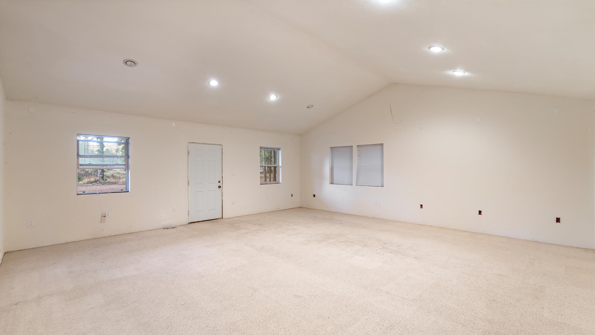 12621 E Blanchard Rd - Photo 49