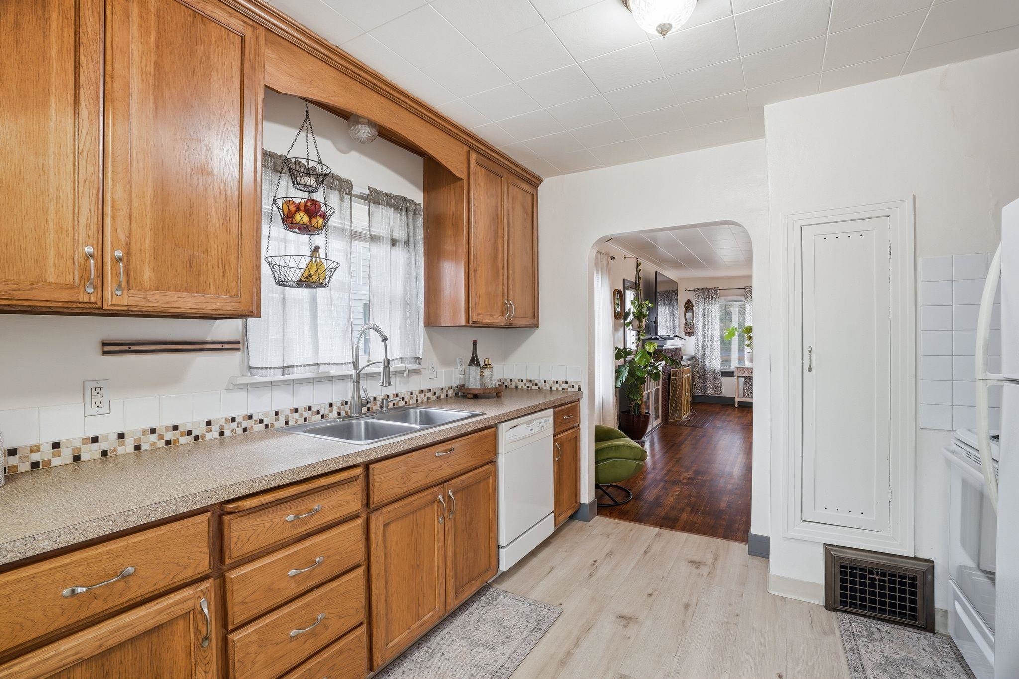 2124 W Jackson Ave - Photo 13