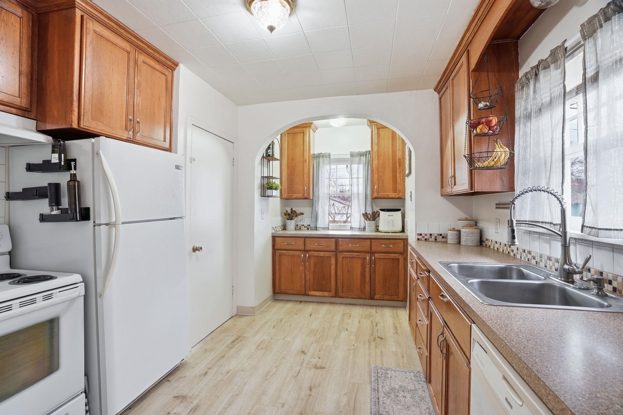 2124 W Jackson Ave - Photo 10