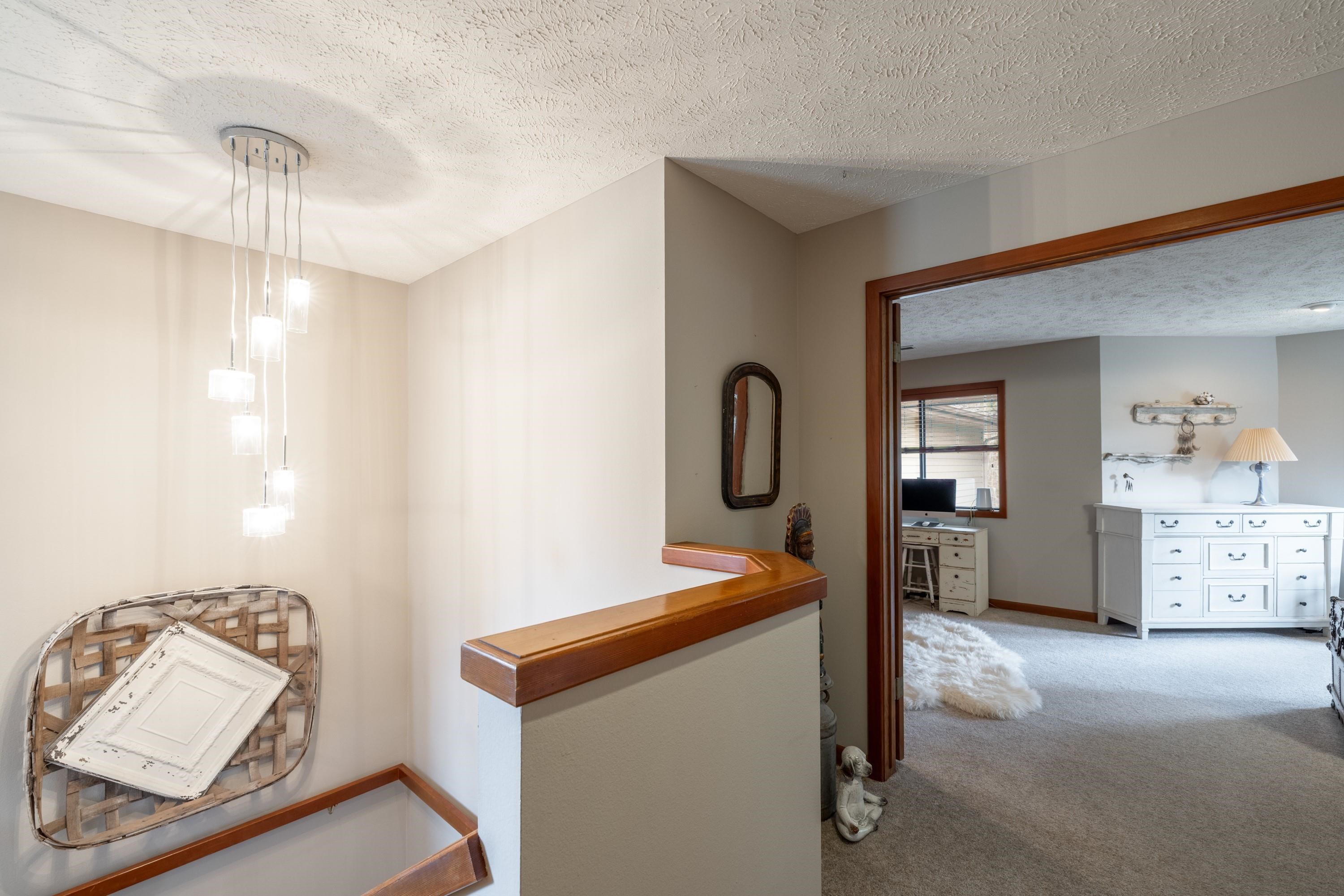 707 W Briar Cliff Ct - Photo 15