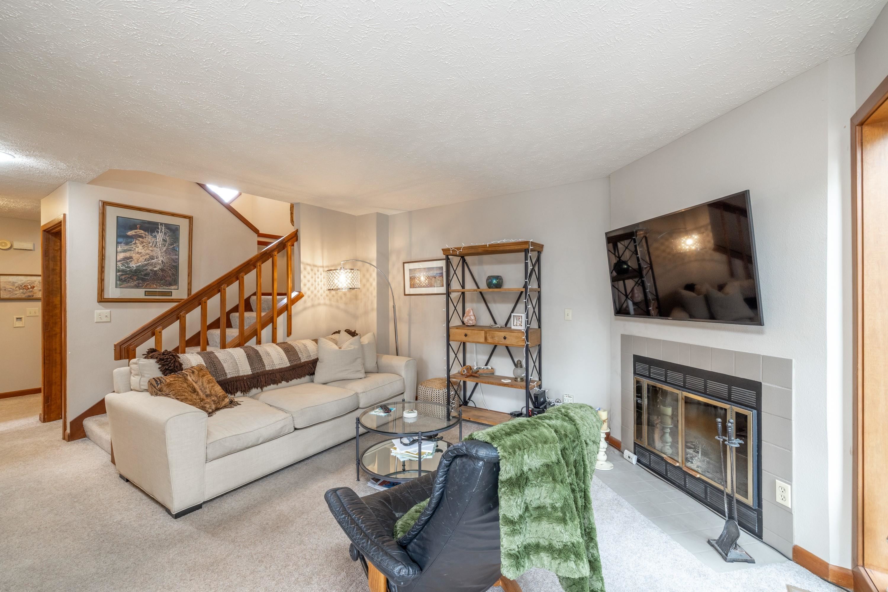 707 W Briar Cliff Ct - Photo 10