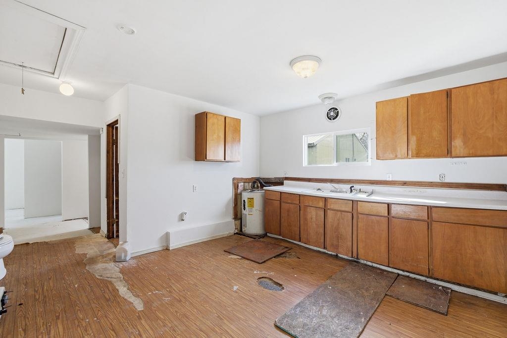 160 SW Creston Ave - Photo 12