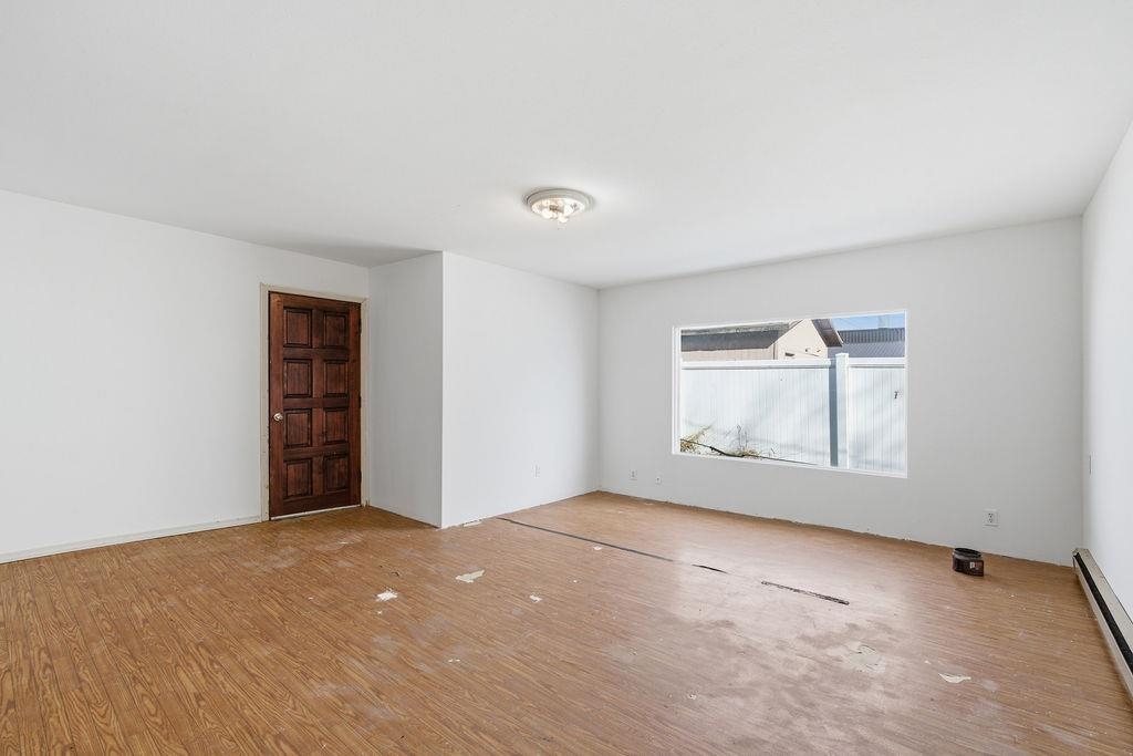160 SW Creston Ave - Photo 14