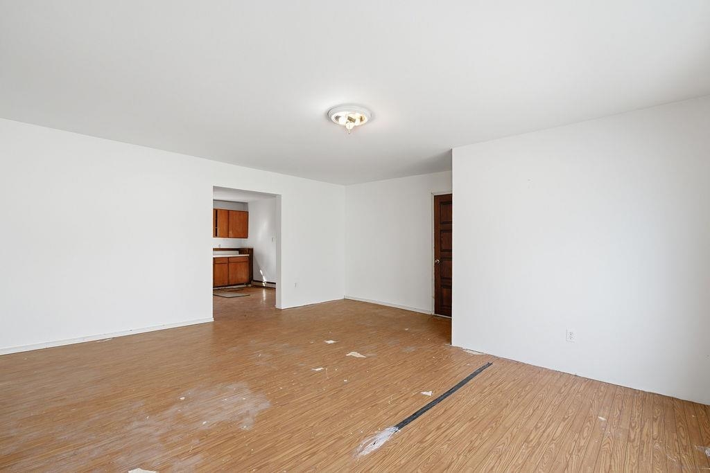 160 SW Creston Ave - Photo 15