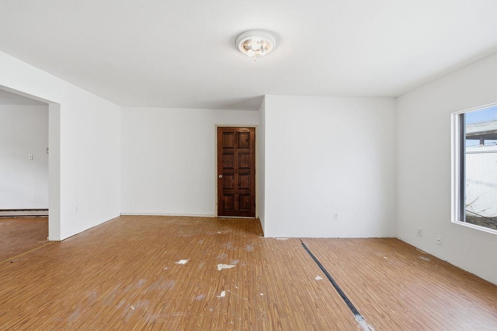 160 SW Creston Ave - Photo 18