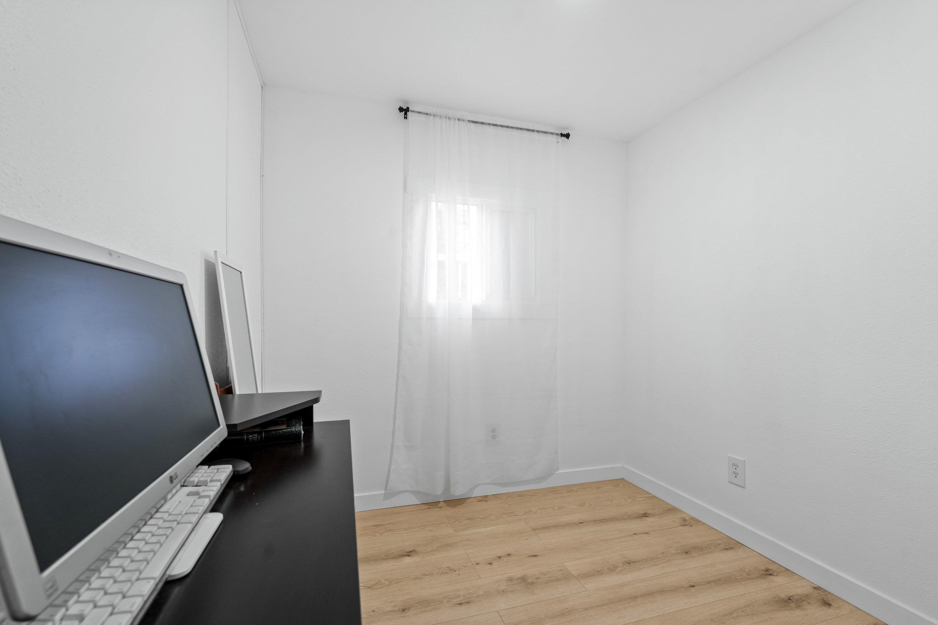 6300 E 2nd Ave - Photo 17