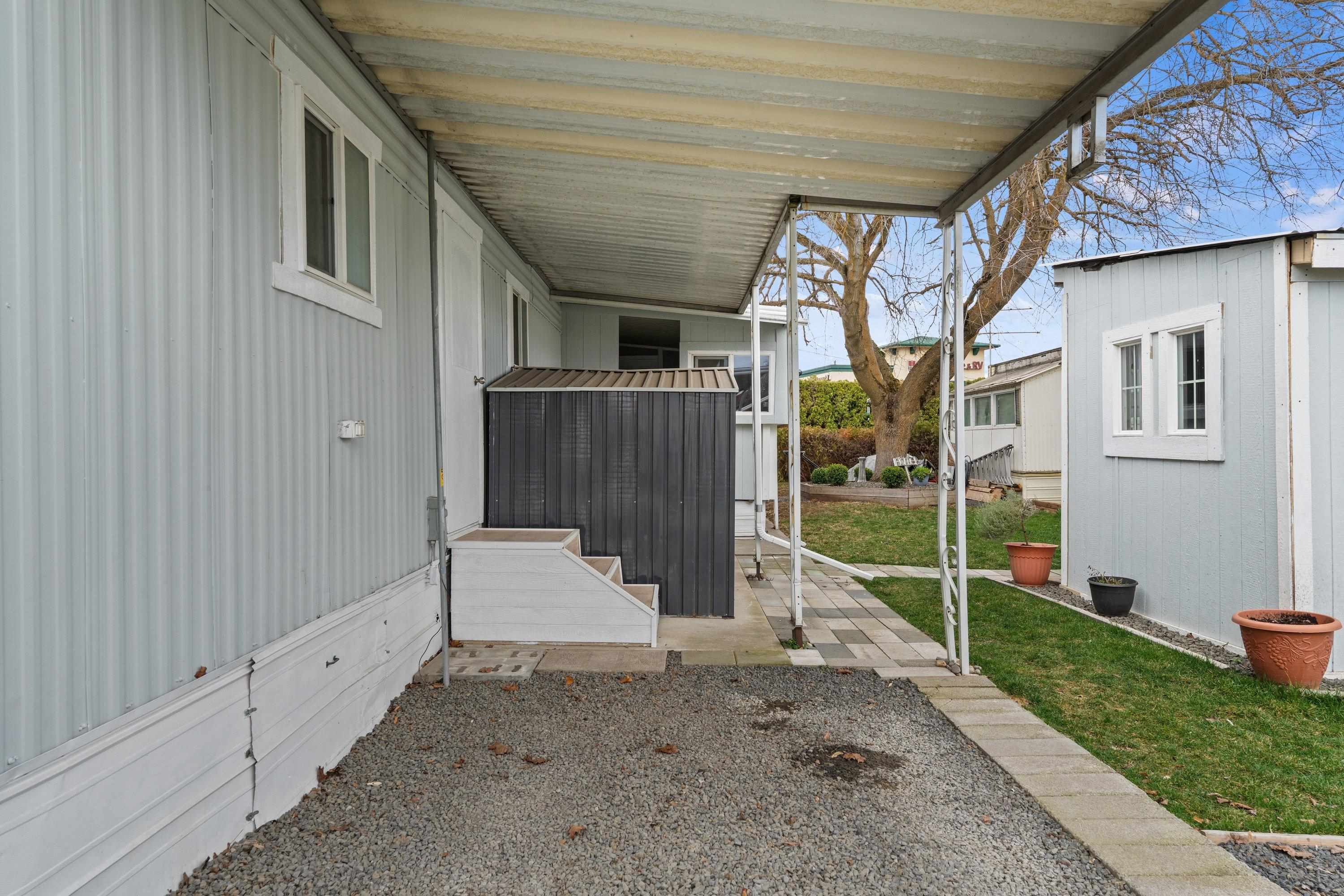 6300 E 2nd Ave - Photo 25