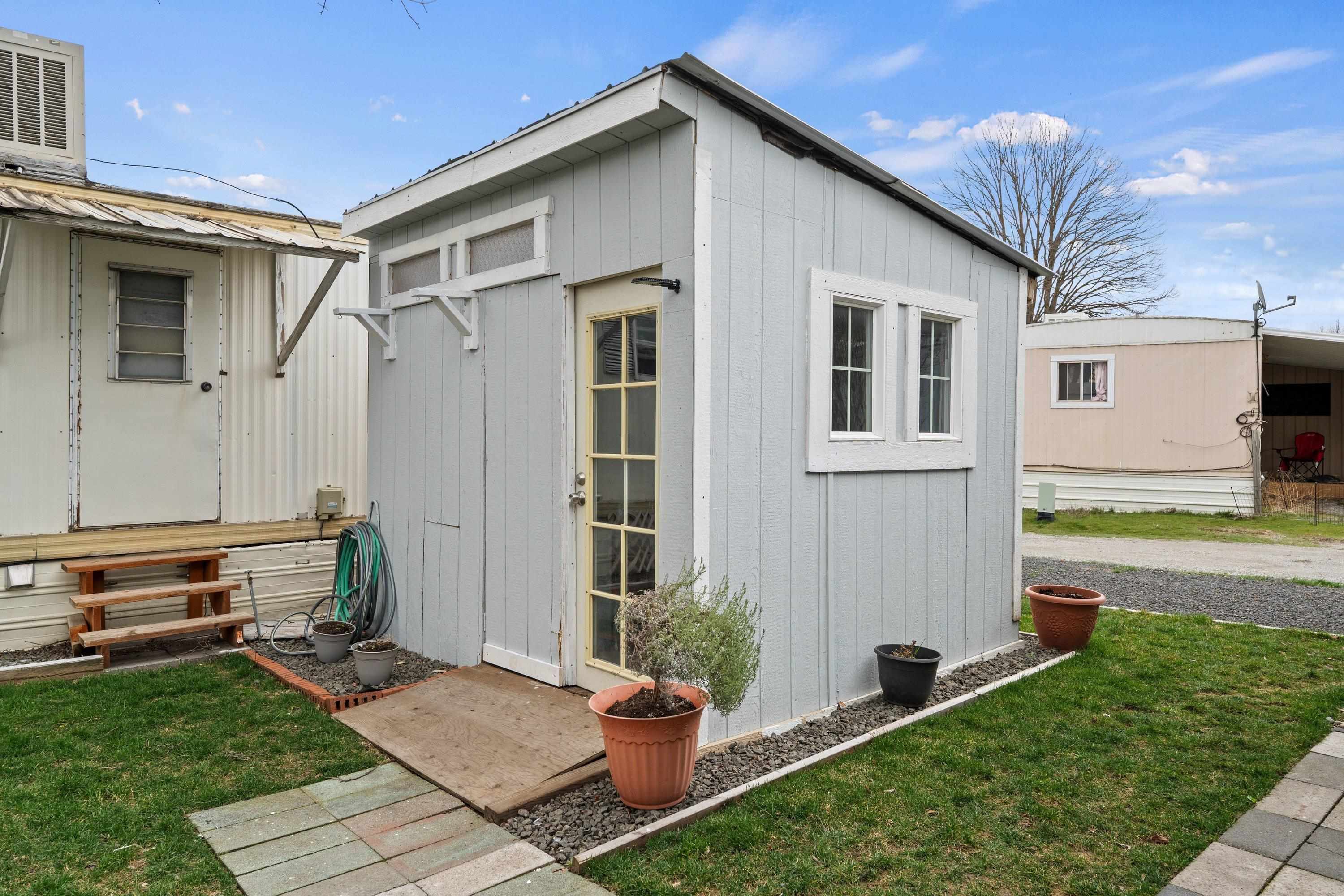 6300 E 2nd Ave - Photo 27