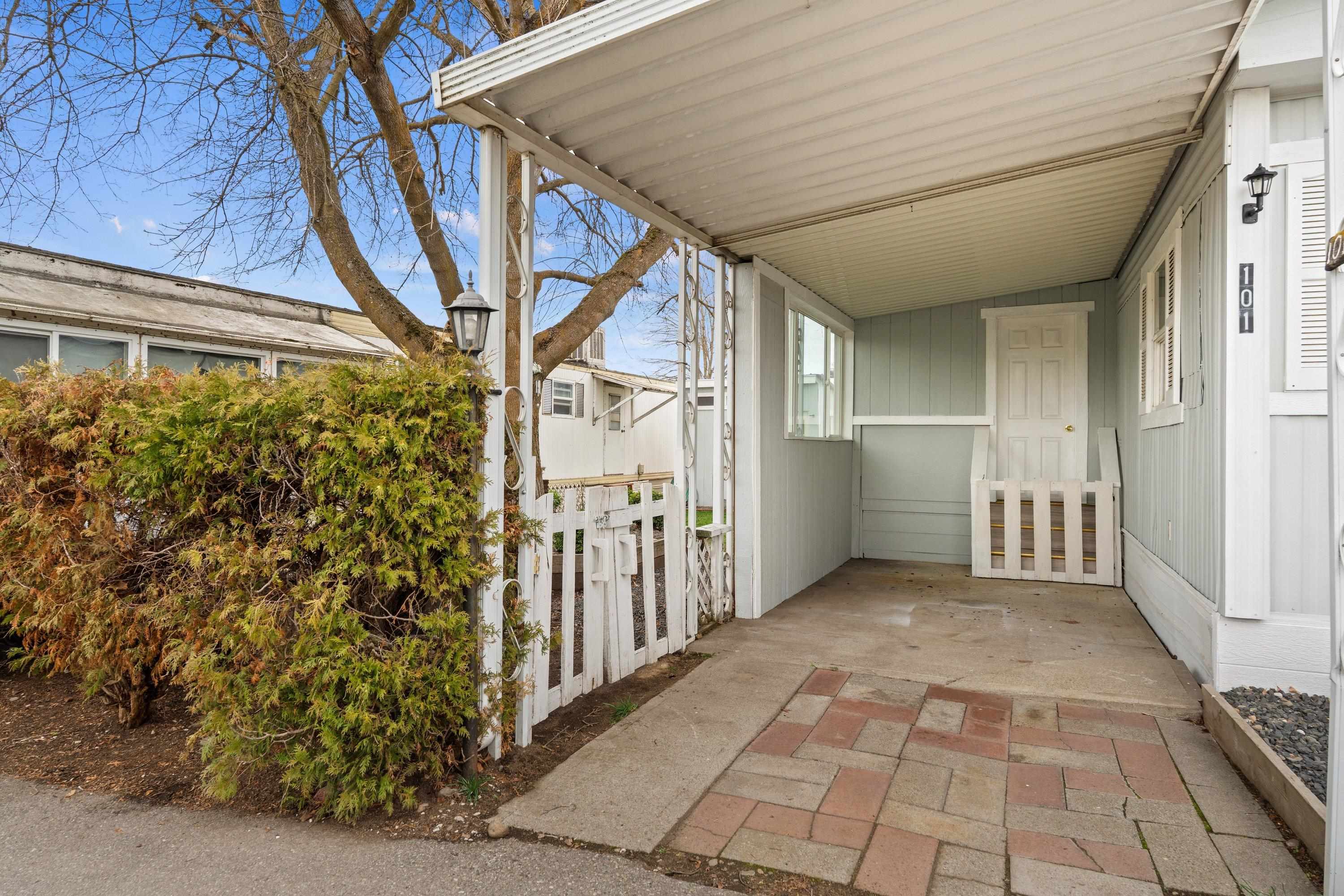 6300 E 2nd Ave - Photo 30