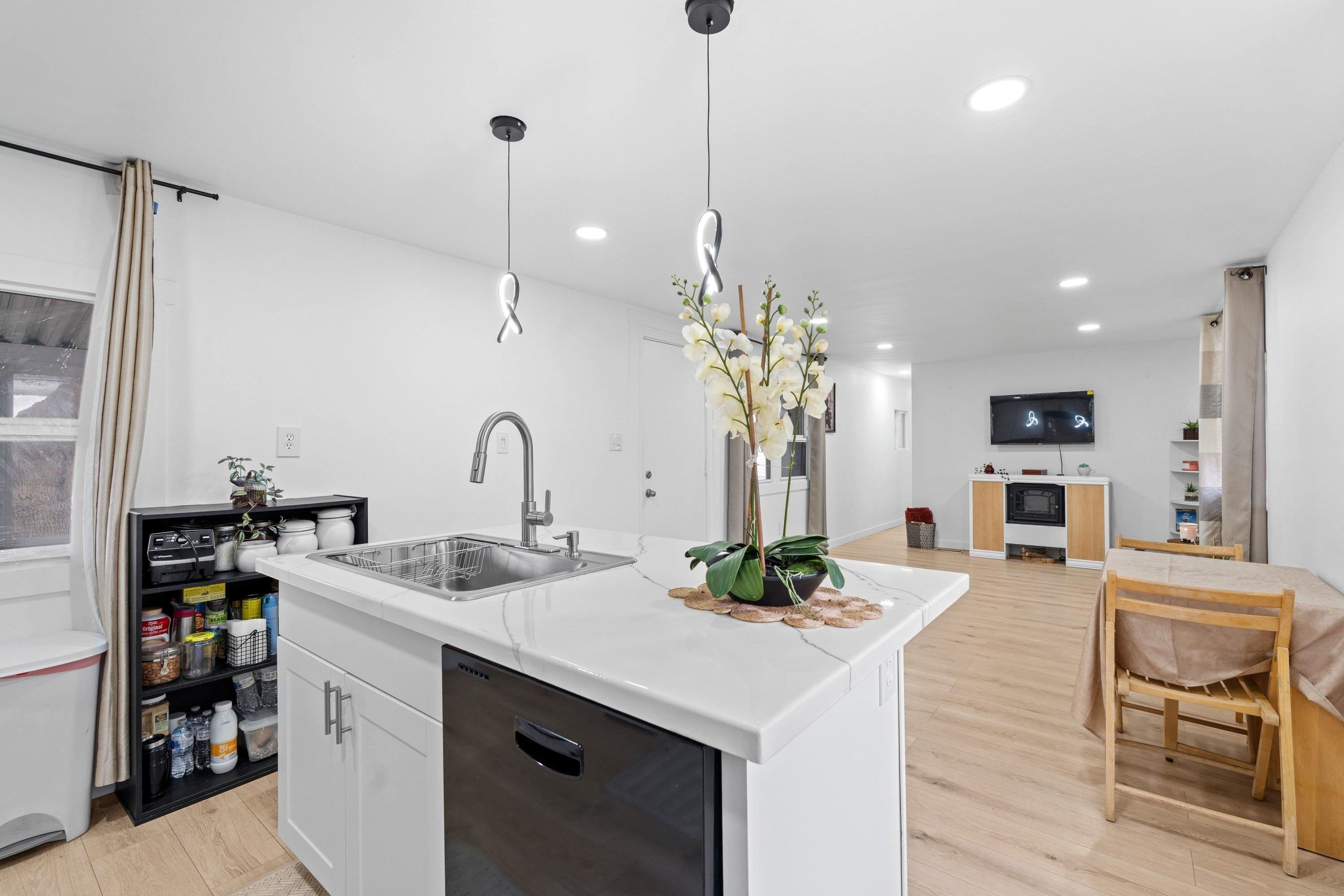 6300 E 2nd Ave - Photo 8