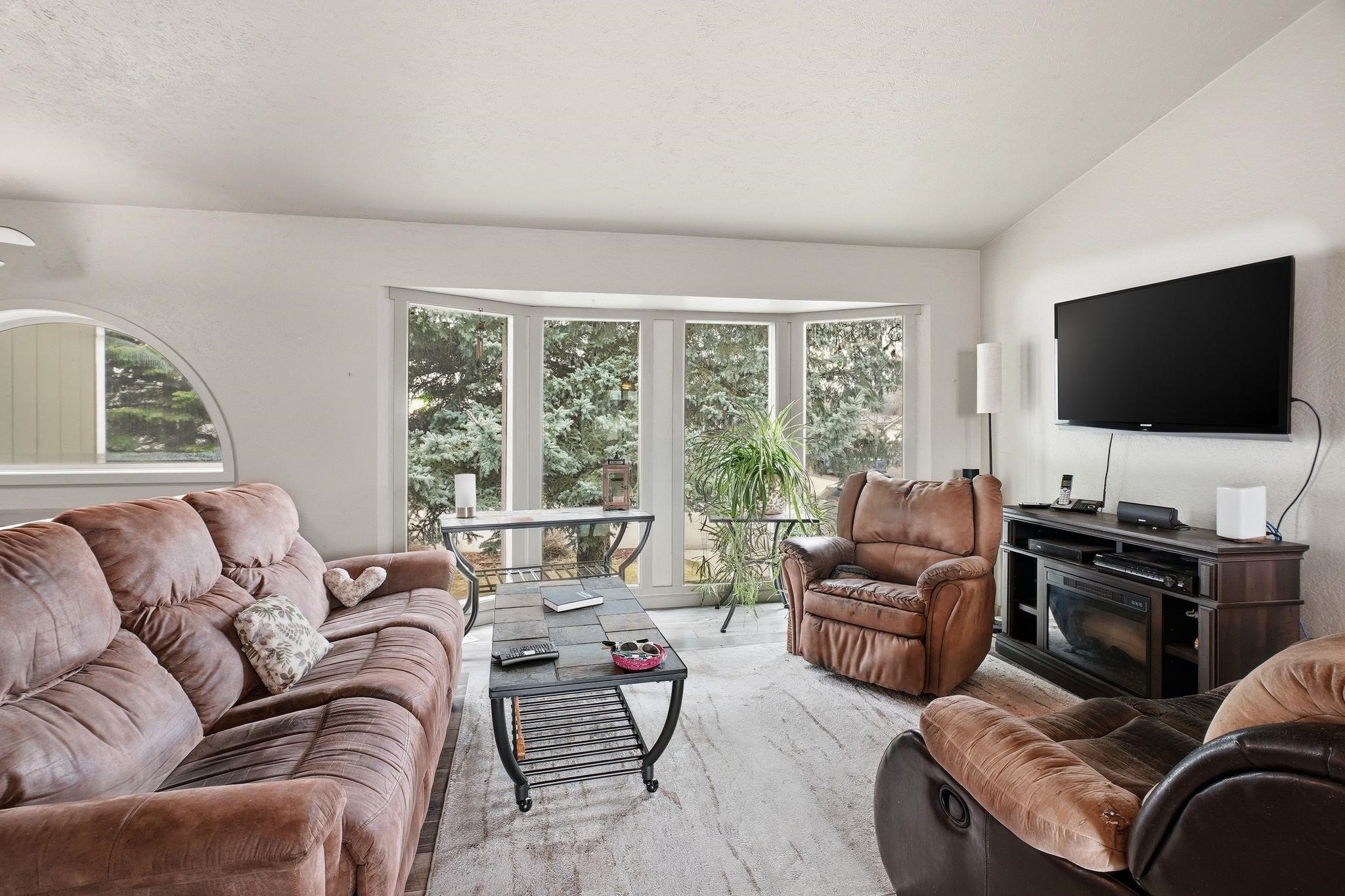 5614 N Canal Rd - Photo 5