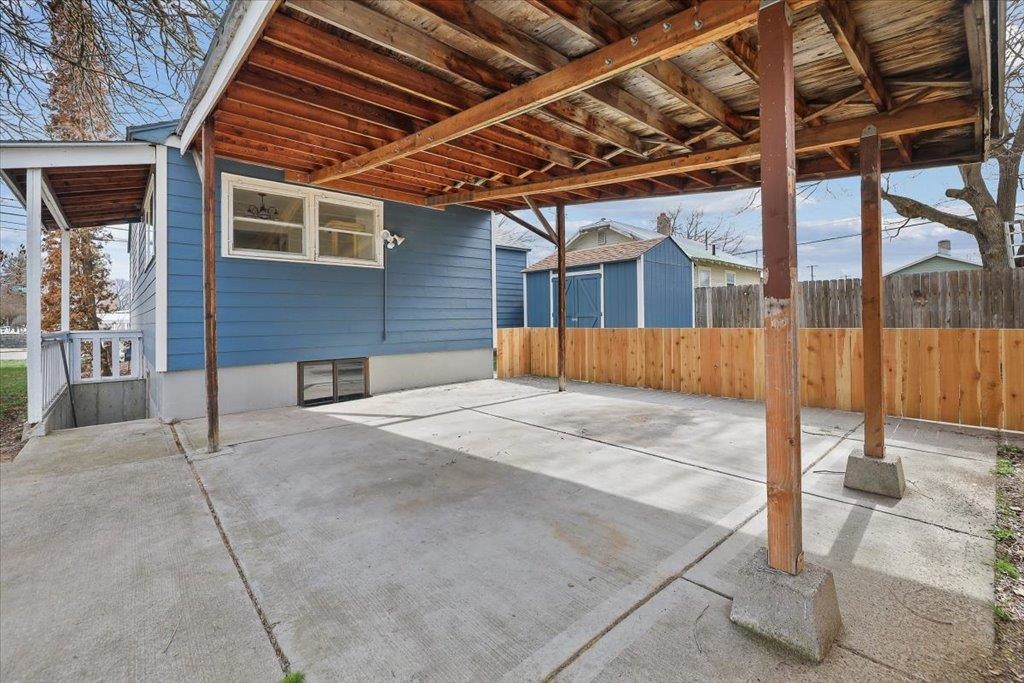 4521 N Lidgerwood St - Photo 19
