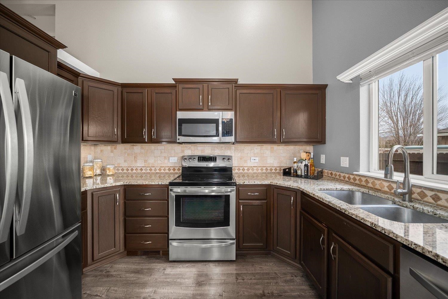 1618 N Holiday Ln - Photo 12