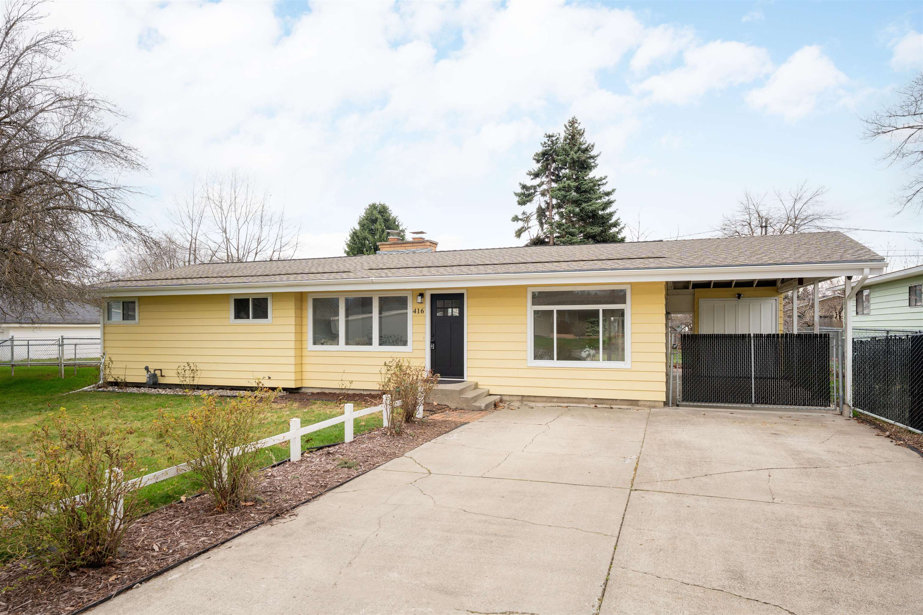 416 S Leta Rd - Photo 2