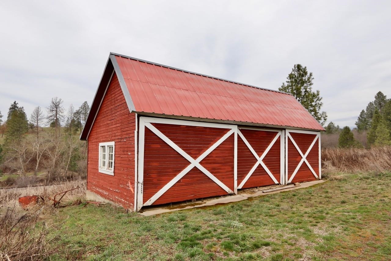429 NE Stringham Rd - Photo 8
