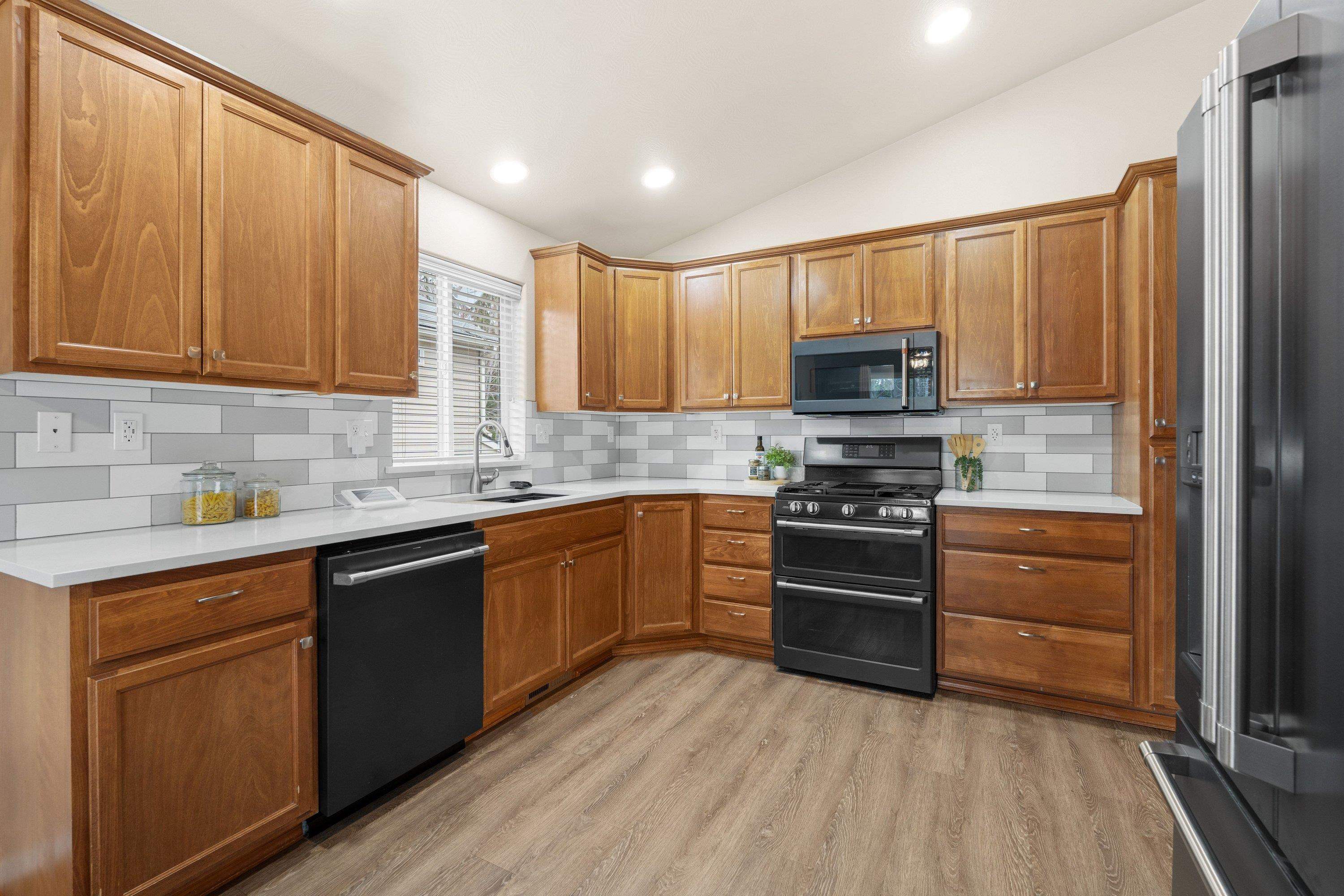 11612 E Watkins Ln - Photo 9