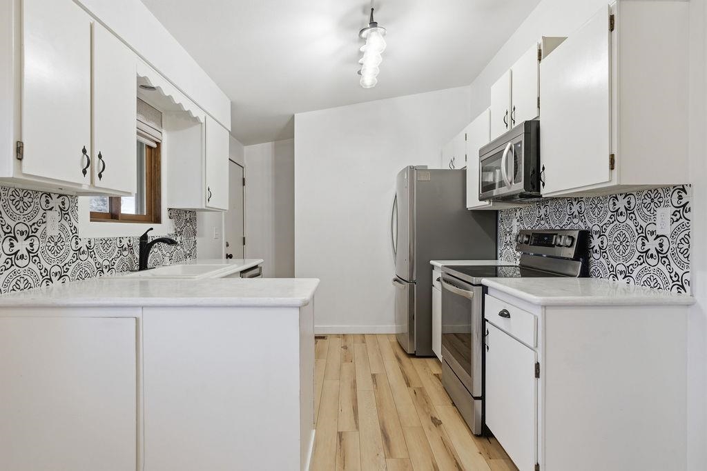 11217 E 11th Ave - Photo 12