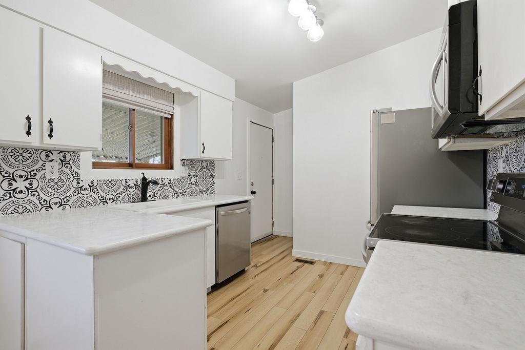 11217 E 11th Ave - Photo 13