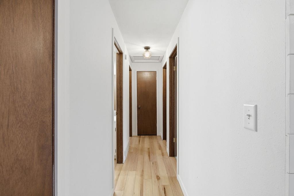 11217 E 11th Ave - Photo 17