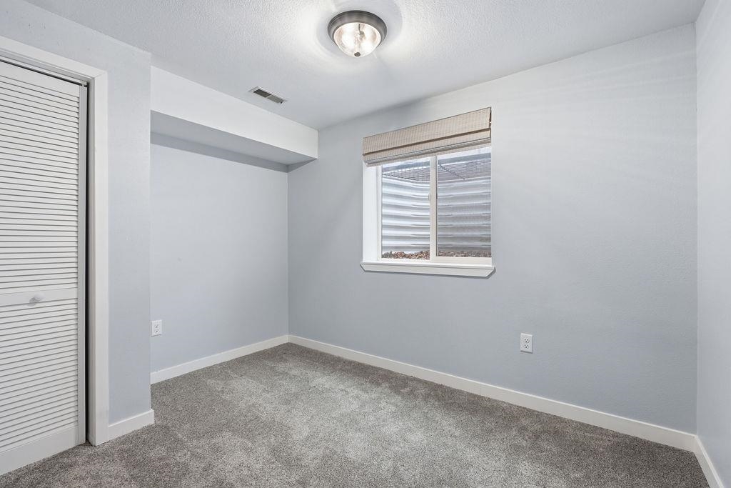 11217 E 11th Ave - Photo 28