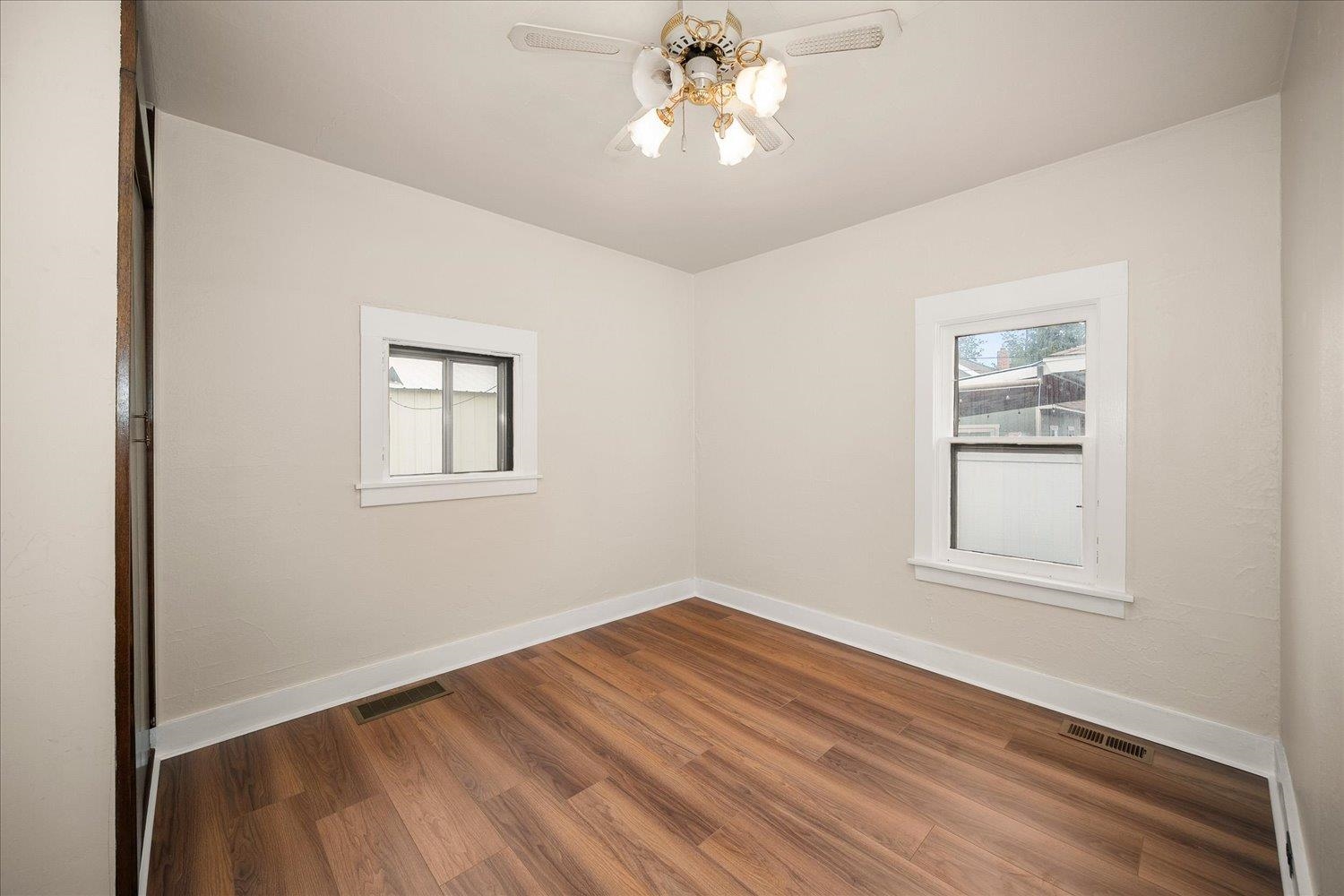 3624 W HOFFMAN St - Photo 21