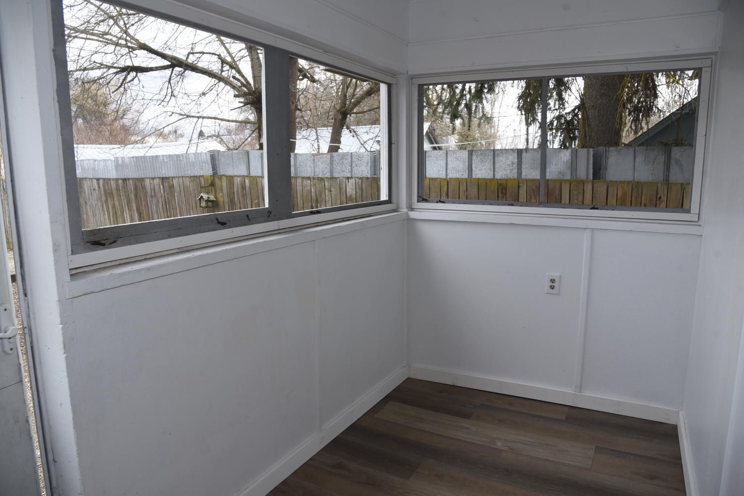 301 2nd Ave - Photo 16
