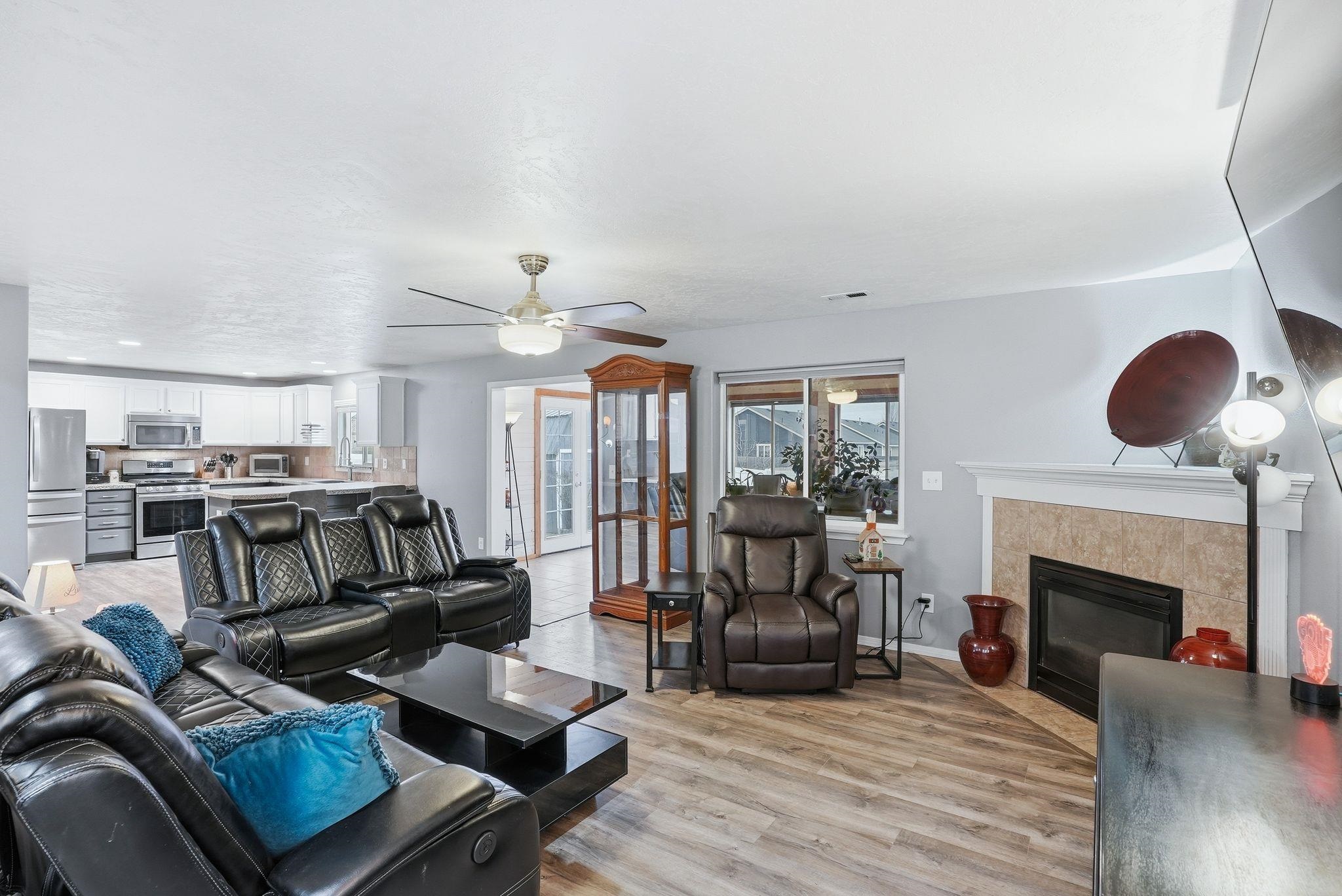 12705 W Pacific Ave - Photo 9