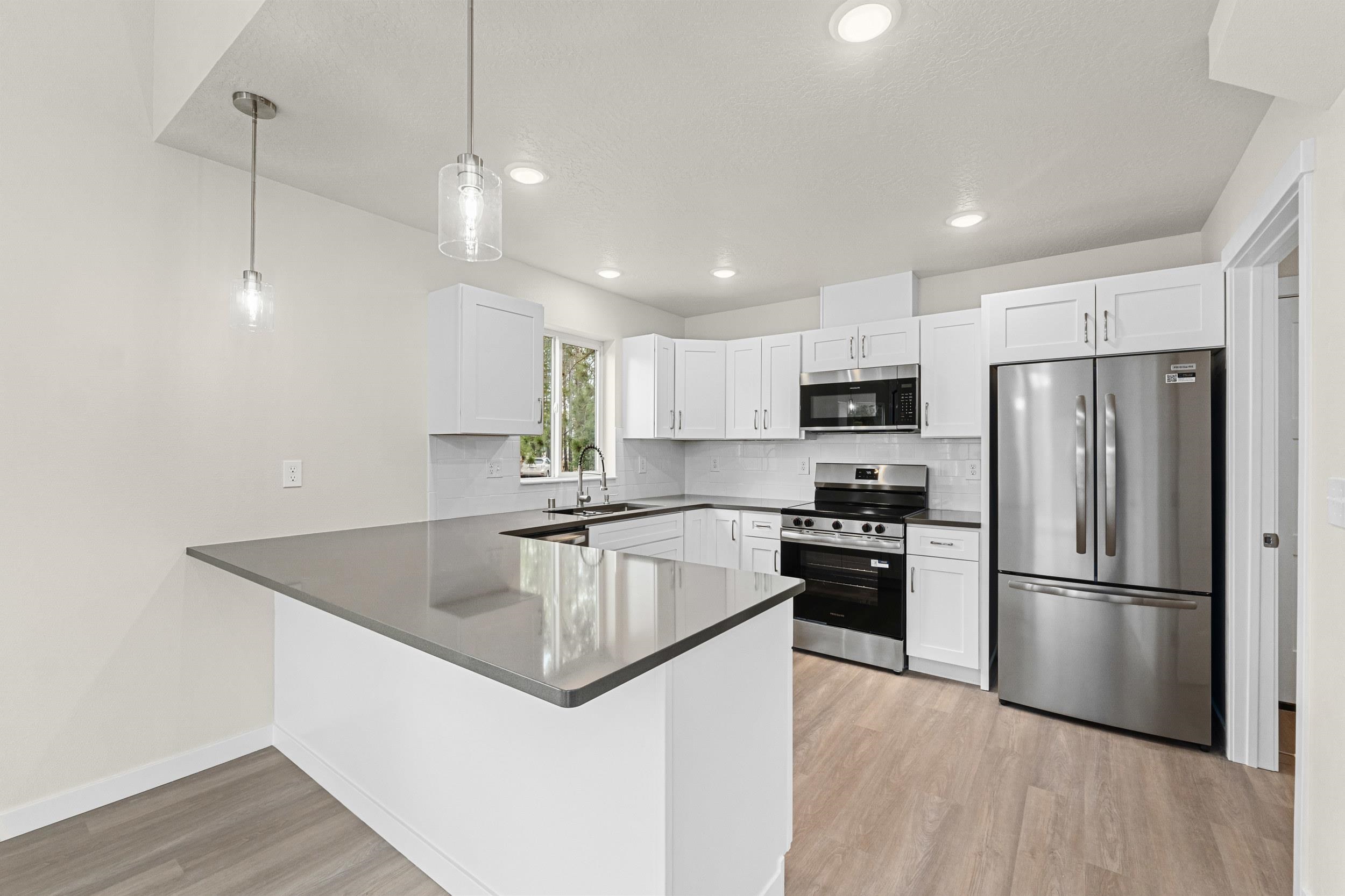 2528 Canyon Crest Way - Photo 7