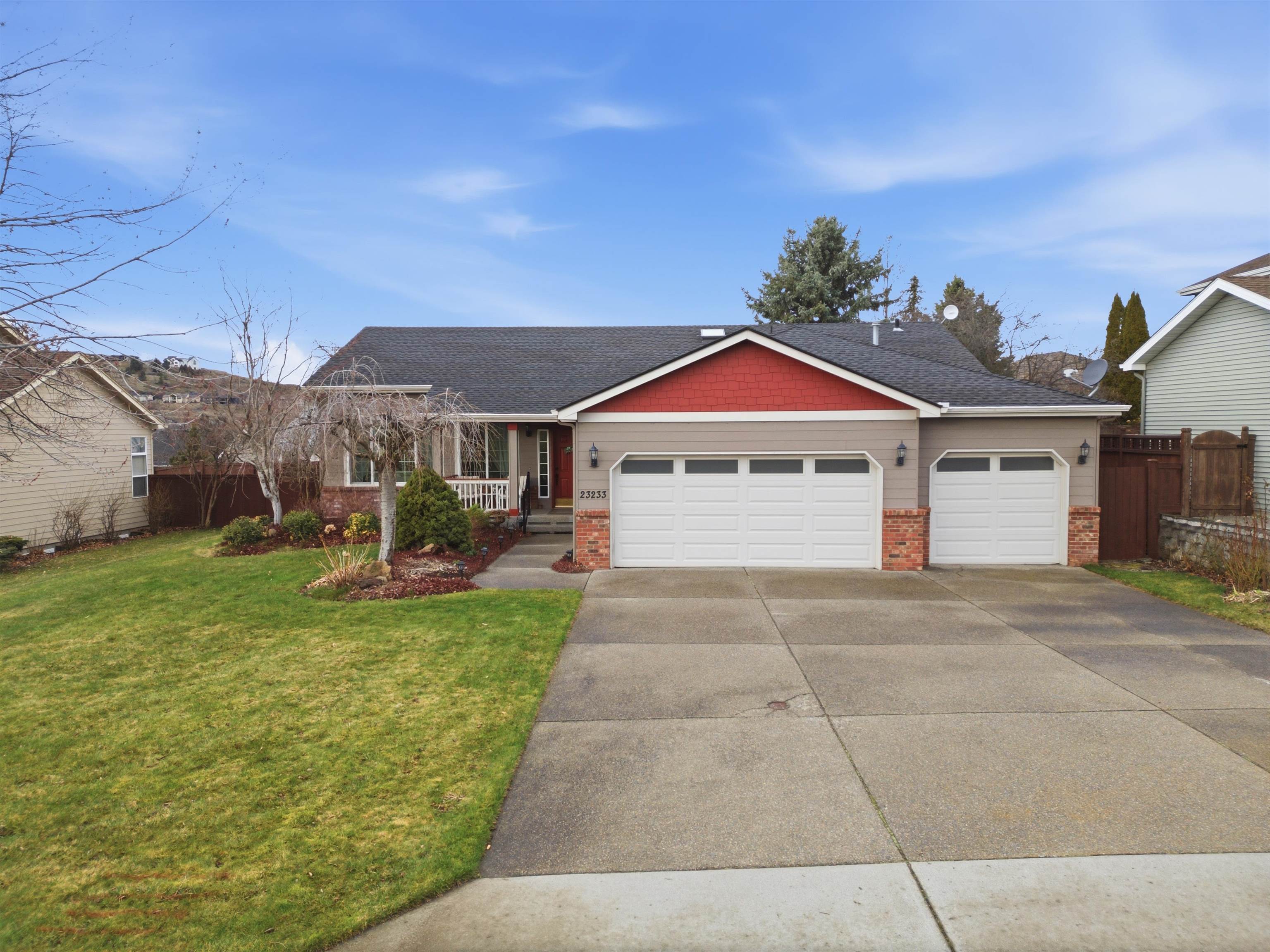 23233 E Settler Dr - Photo 1
