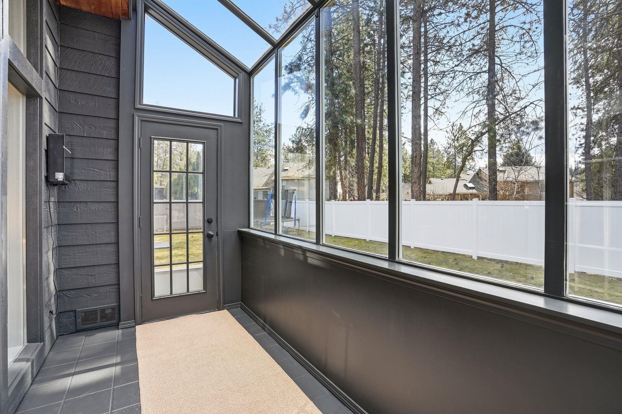 201 W Woodway Ave - Photo 23