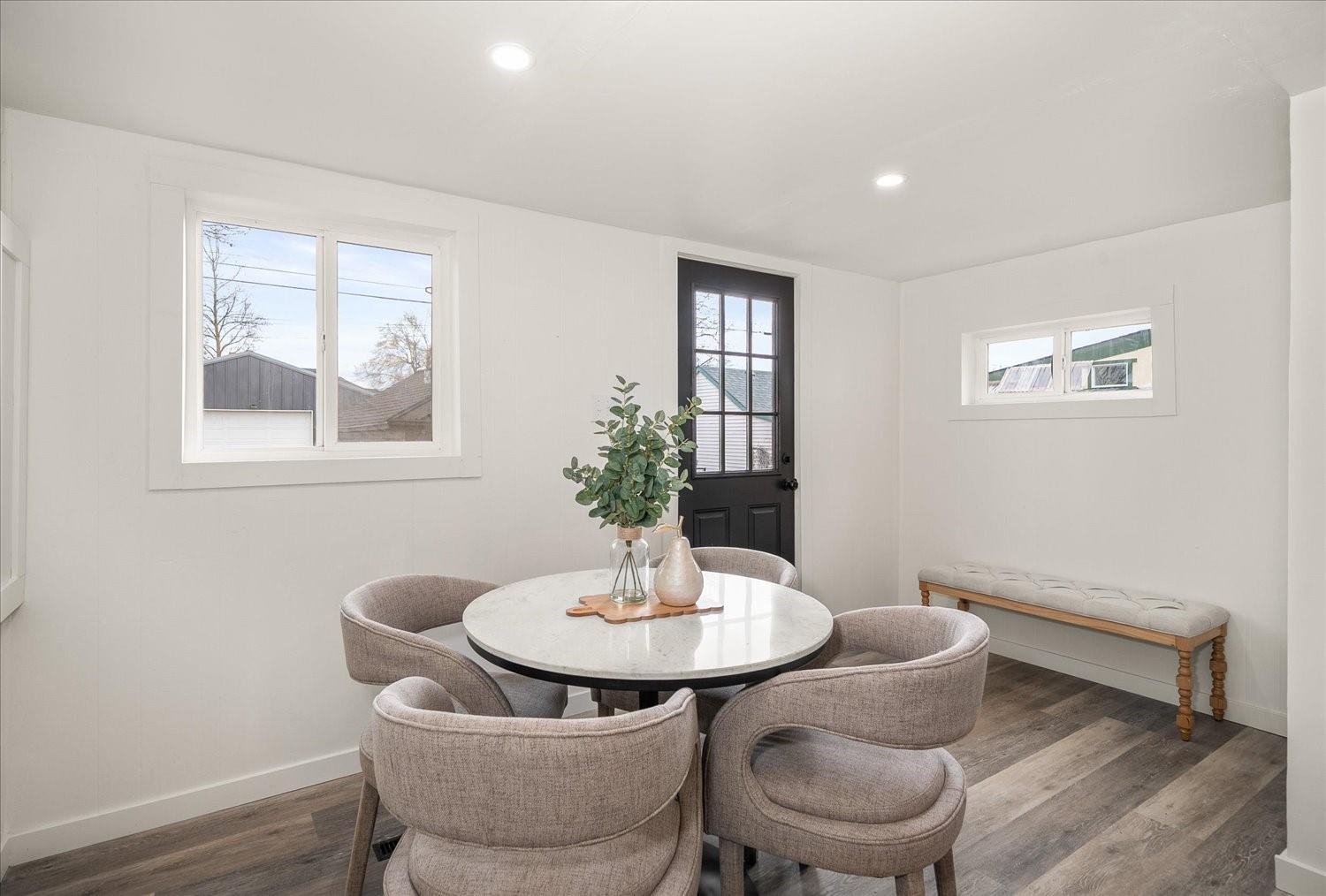 1008 E Glass Ave - Photo 14
