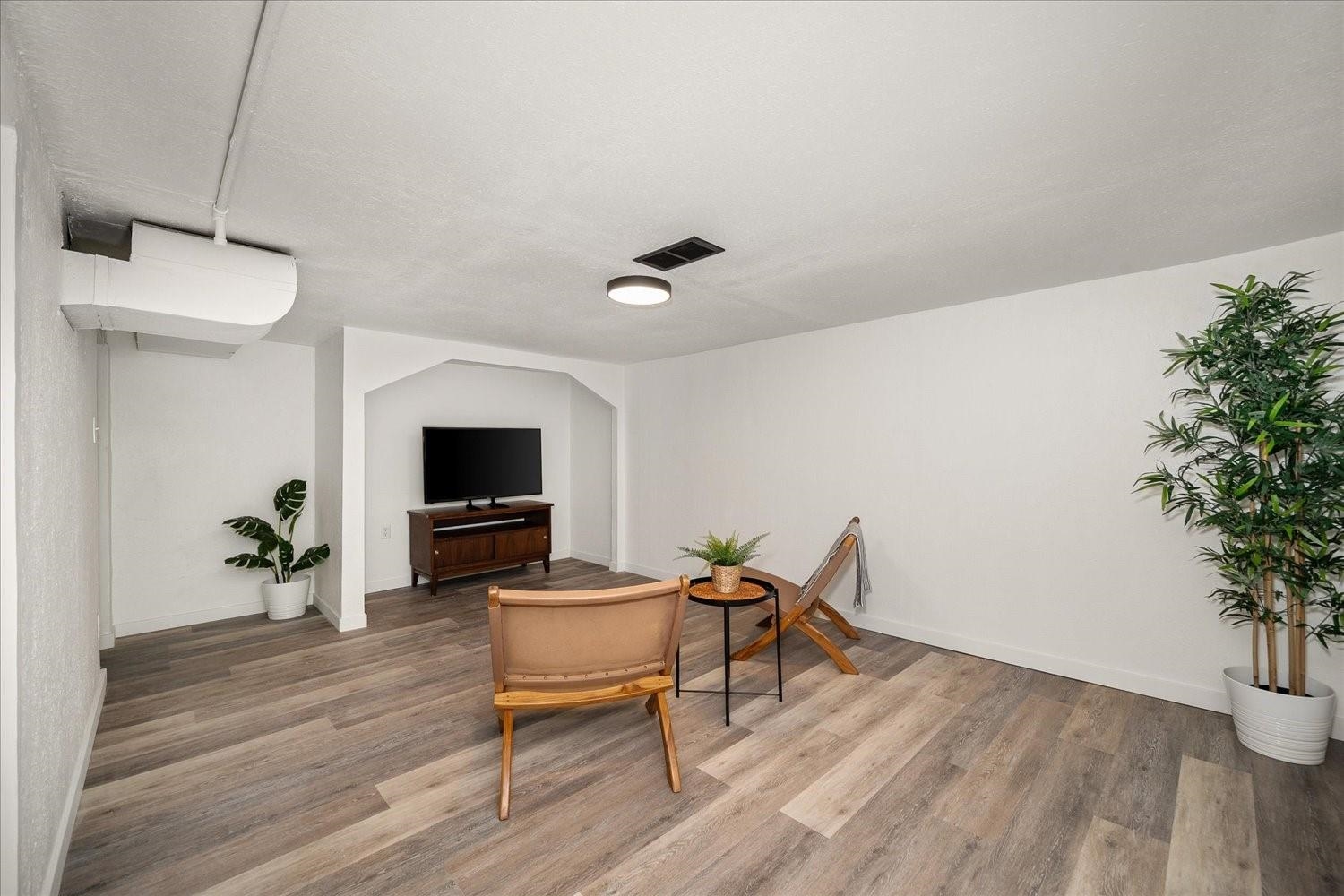 1008 E Glass Ave - Photo 22
