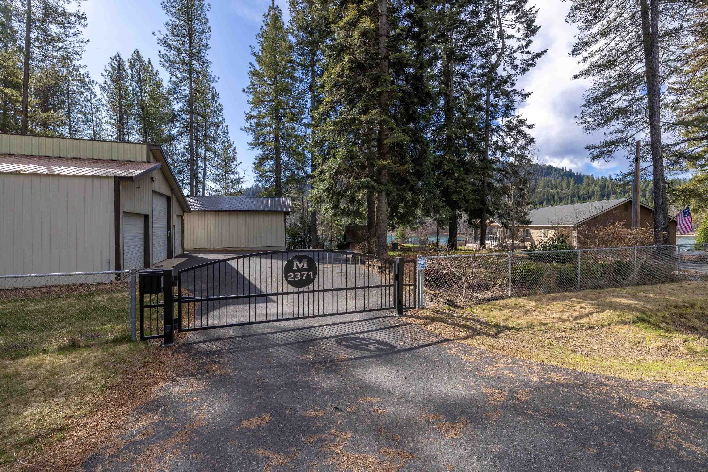 2371 LeClerc Rd South - Photo 2