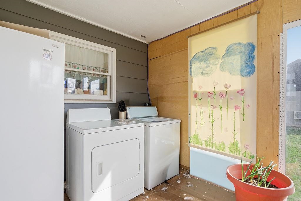 295 SW Railroad Ave - Photo 21