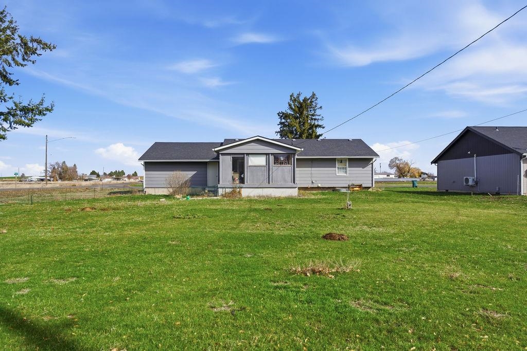 295 SW Railroad Ave - Photo 25