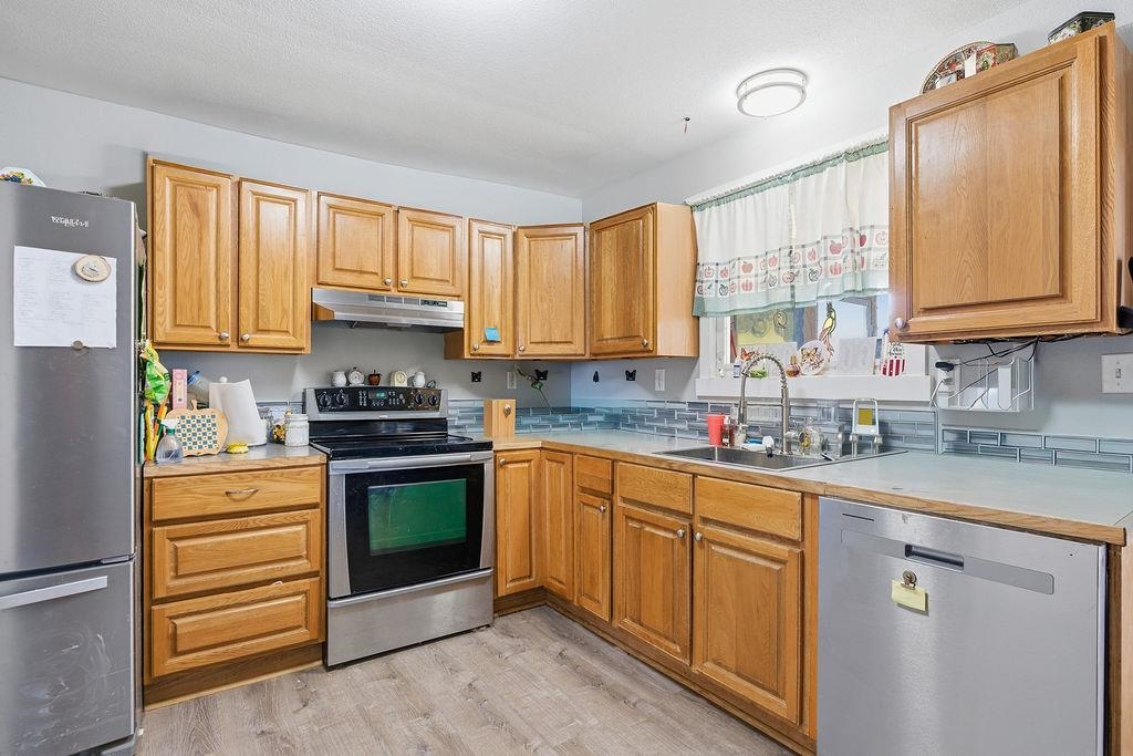 295 SW Railroad Ave - Photo 8