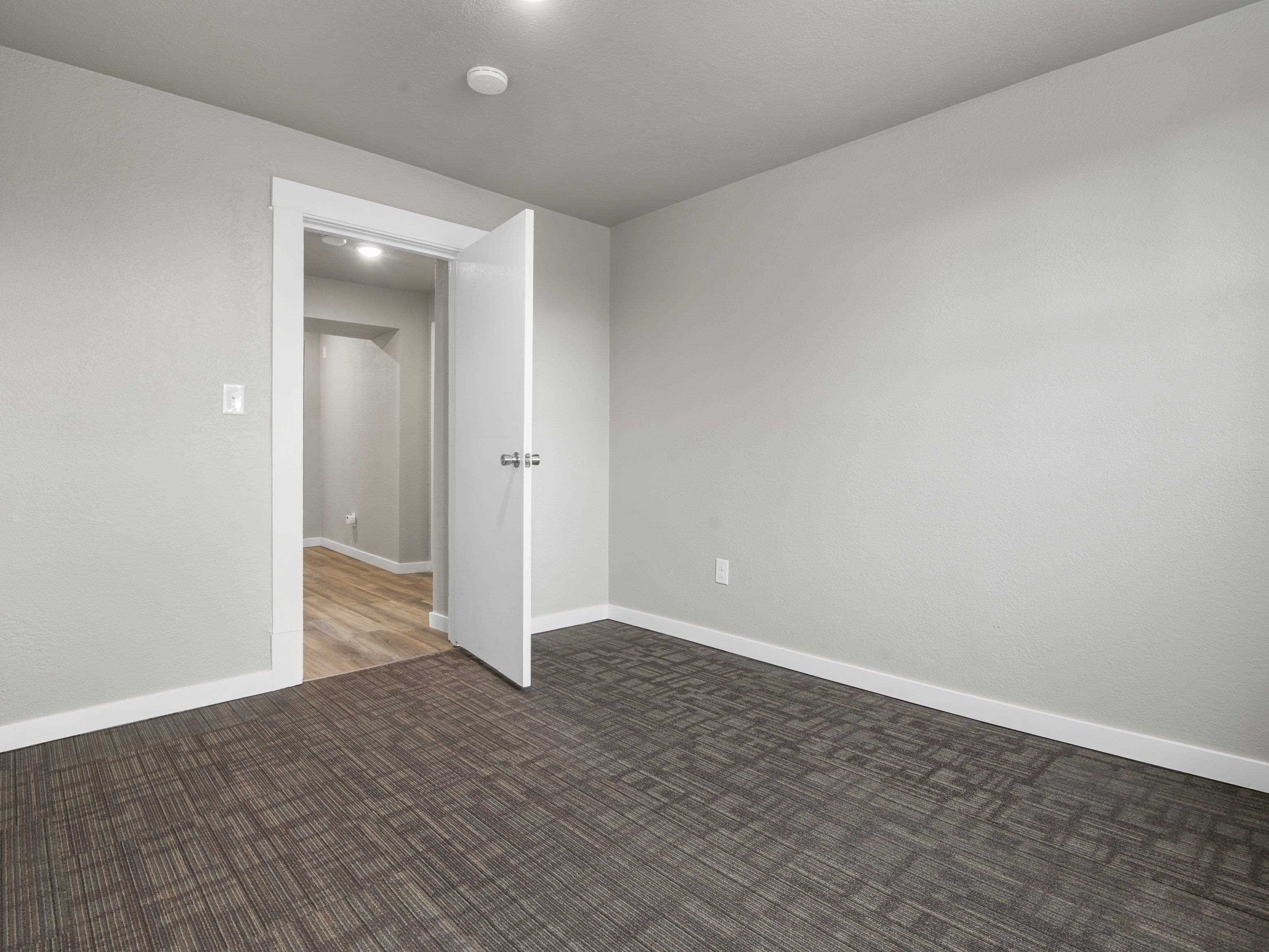 1004 E Liberty Ave - Photo 17