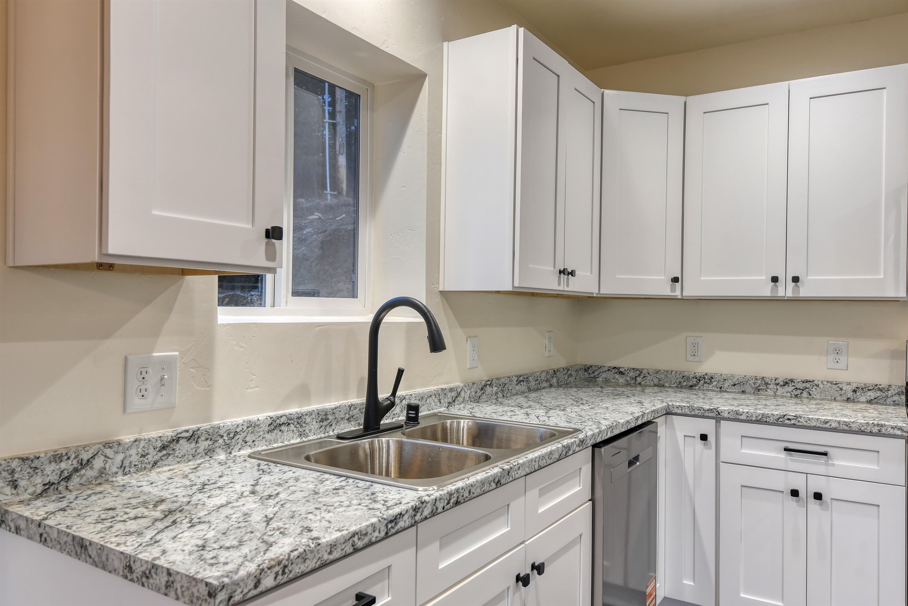 23422 E HENRY Rd Rd - Photo 19