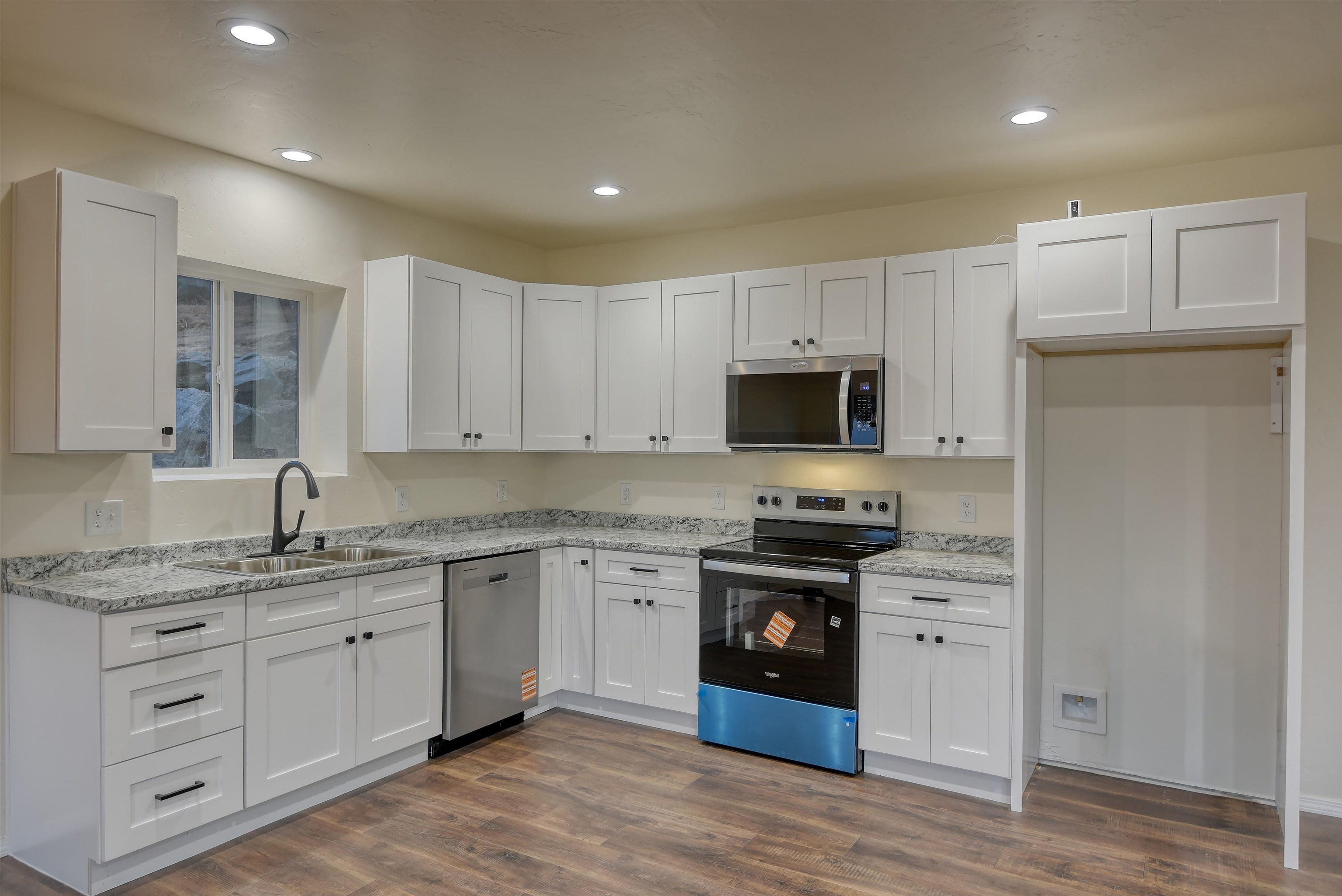 23422 E HENRY Rd Rd - Photo 10
