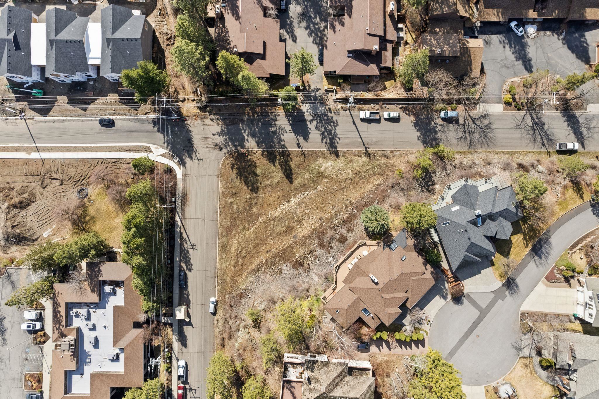 2101 E 30th Ave - Photo 4