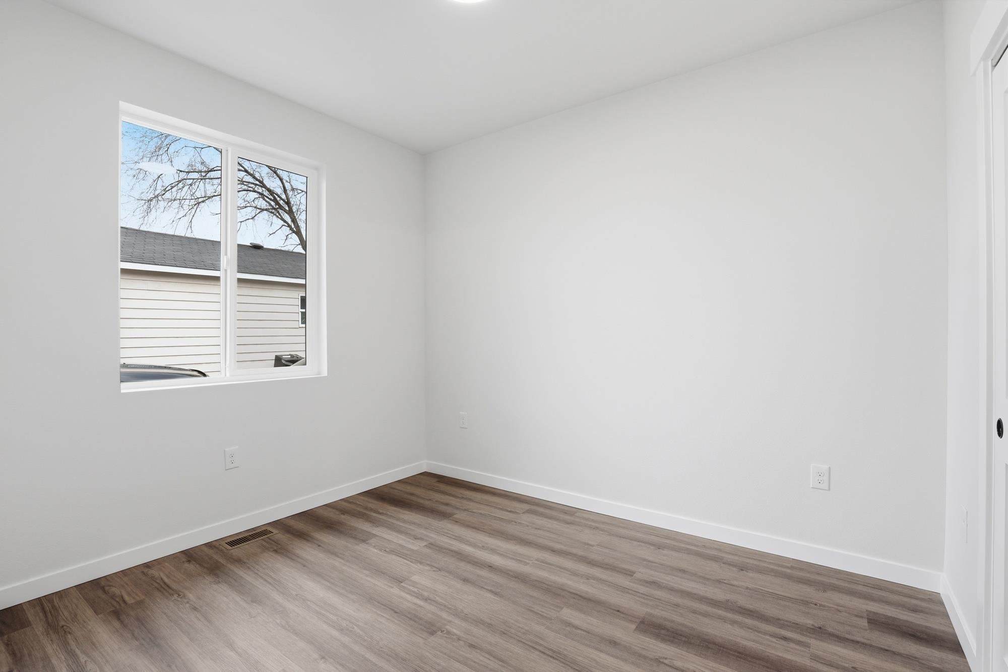 4914 E Fairview Ave - Photo 27