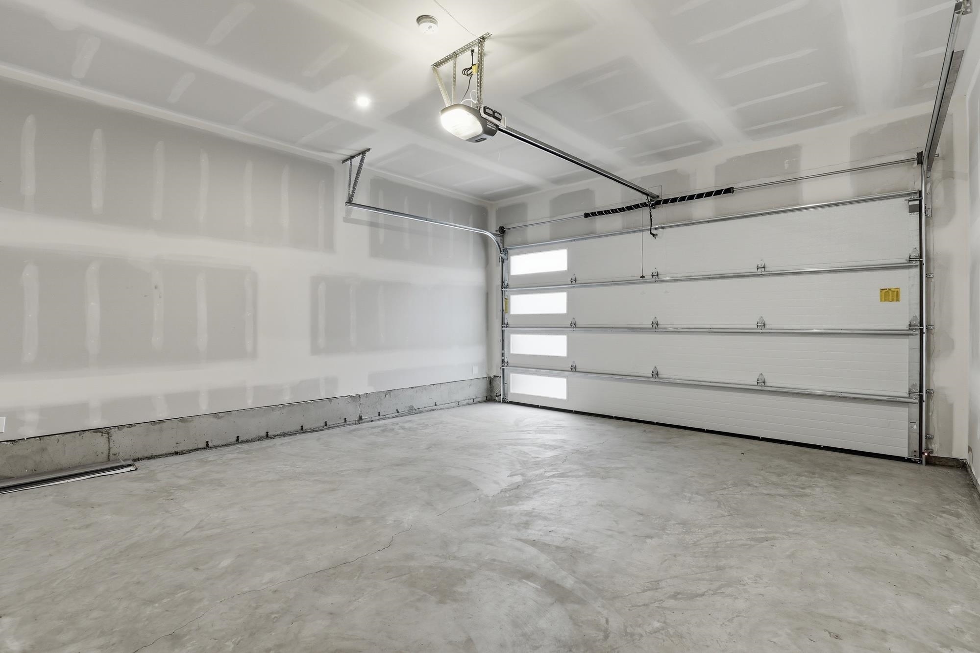 4914 E Fairview Ave - Photo 31