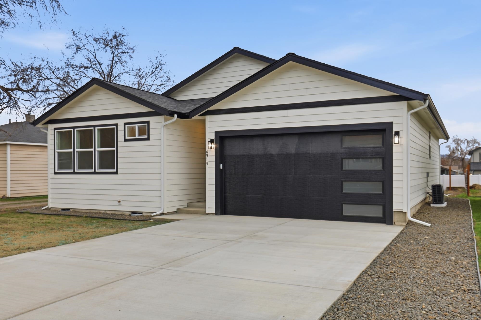 4914 E Fairview Ave - Photo 39