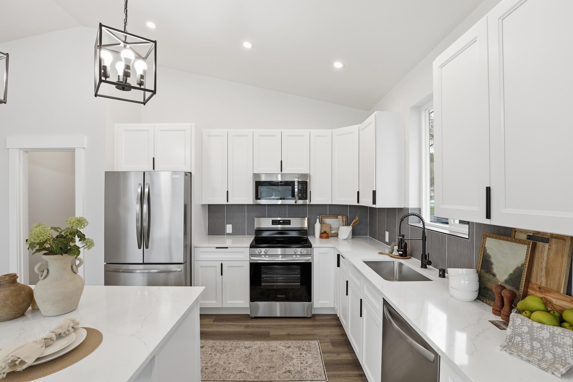 4914 E Fairview Ave - Photo 10
