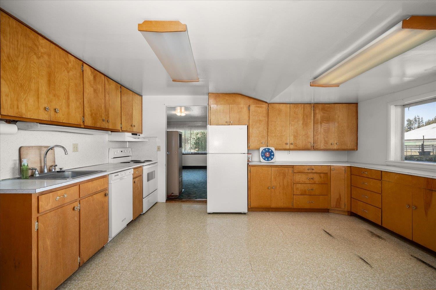 101-103 Kelsey Rd - Photo 21