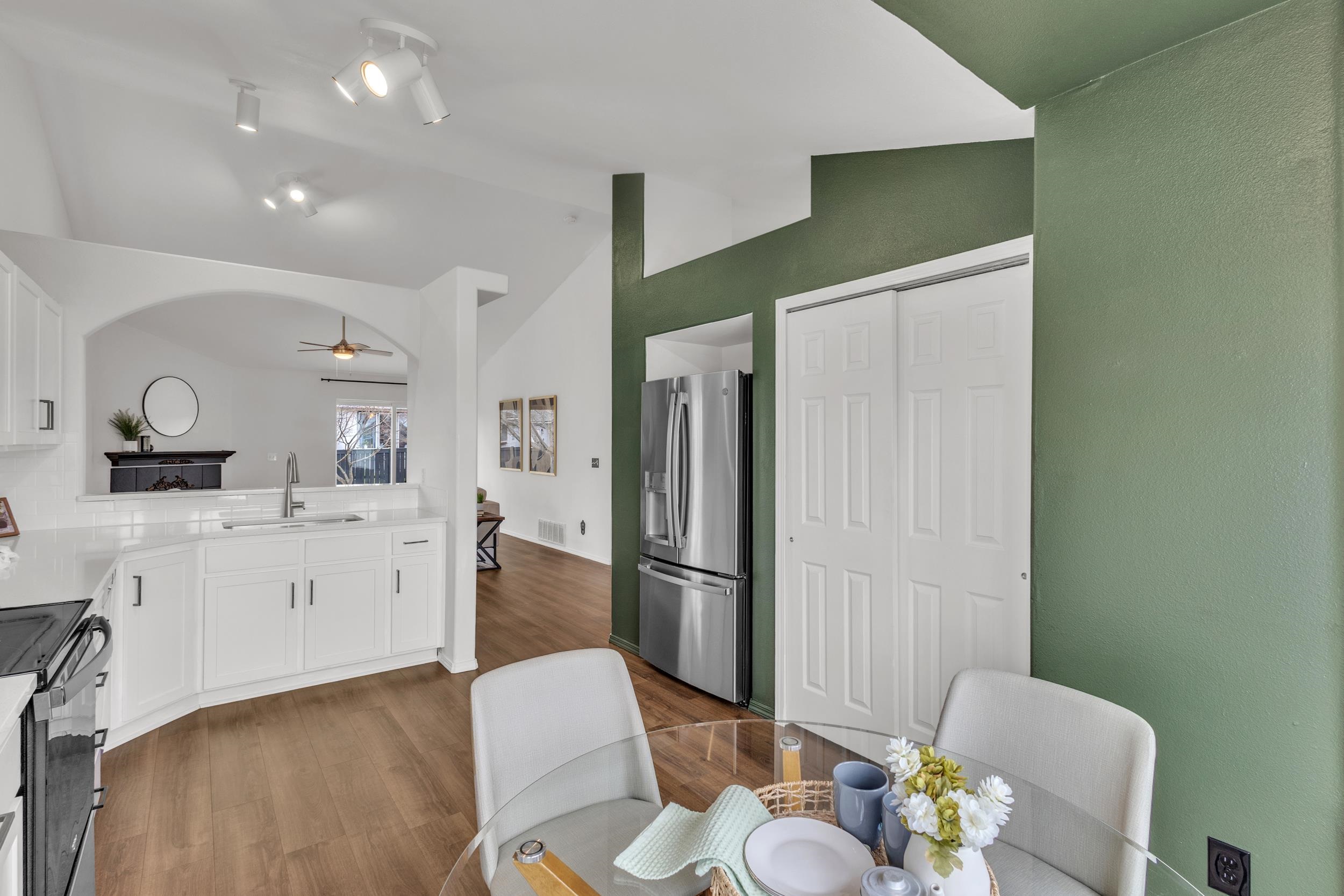 1304 N Fairway Rd - Photo 5