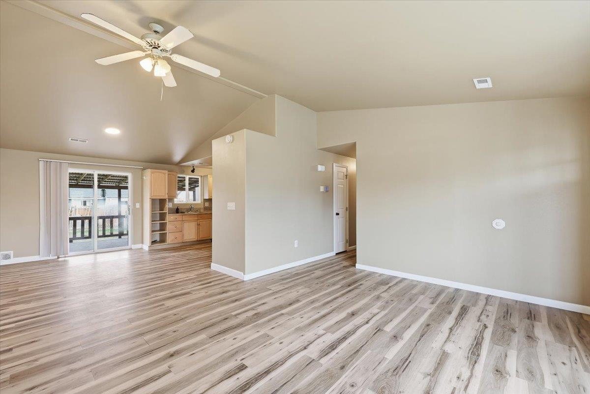 12712 W 11th Ave - Photo 4